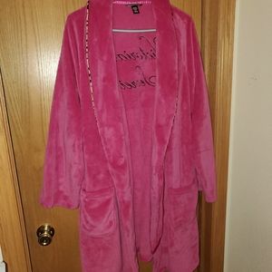 Victorias secret plush robe